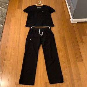 Figs black scrub set